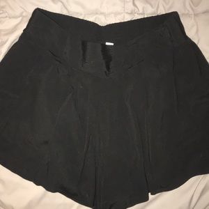 Black skort